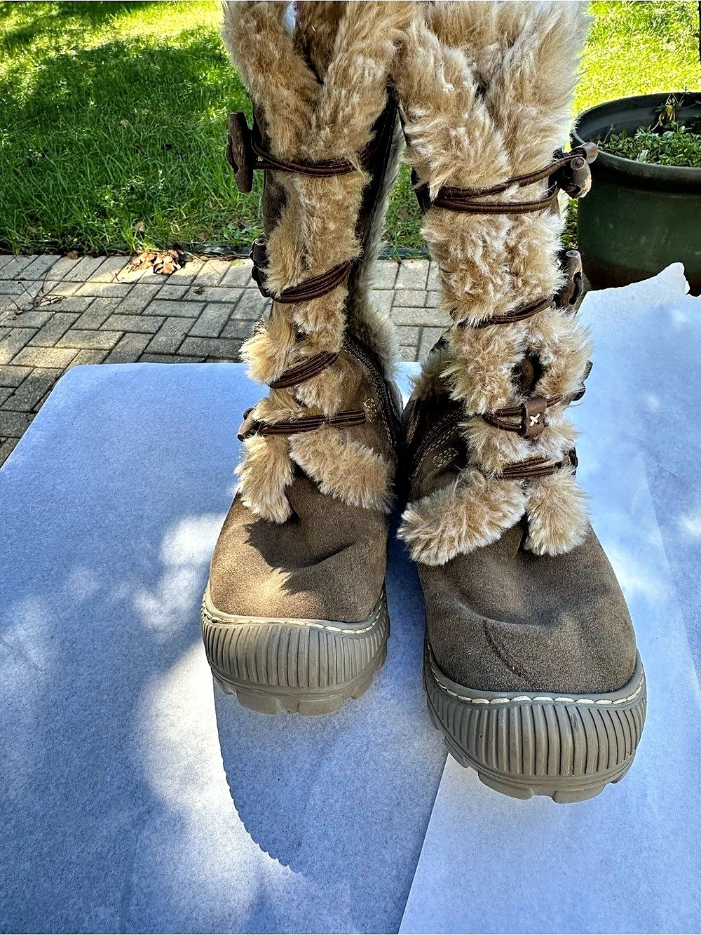Muckluck Winter Boot Fur Trim Winter Boots US 6.5 Brown